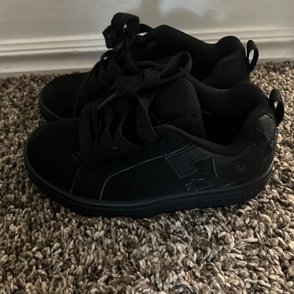 New. Boys DC Skate Shoes
